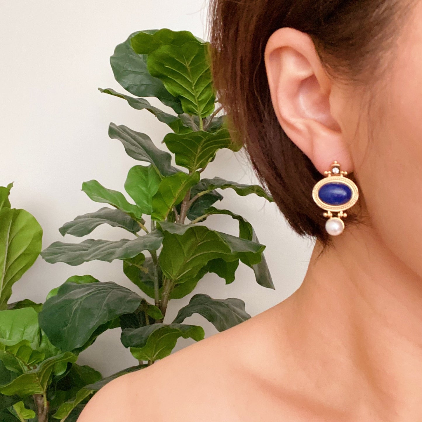 Noble Beauty Designer Navy Stud Earrings